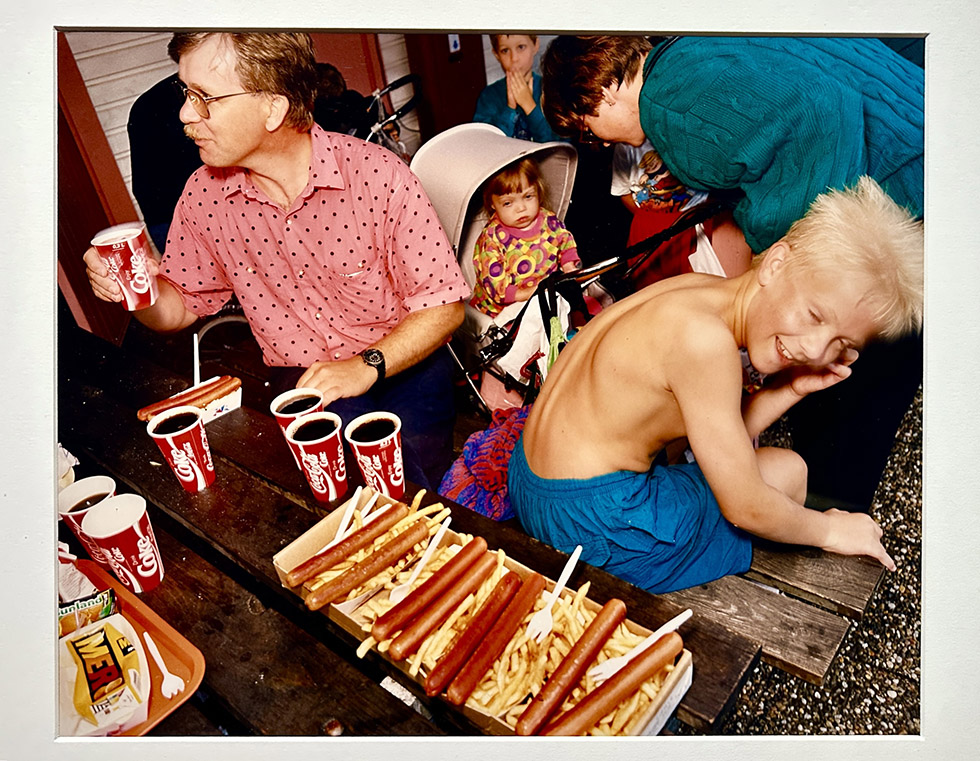 RECENSION: Landet utom sig med Lars Tunbjörk på Kulturhuset.