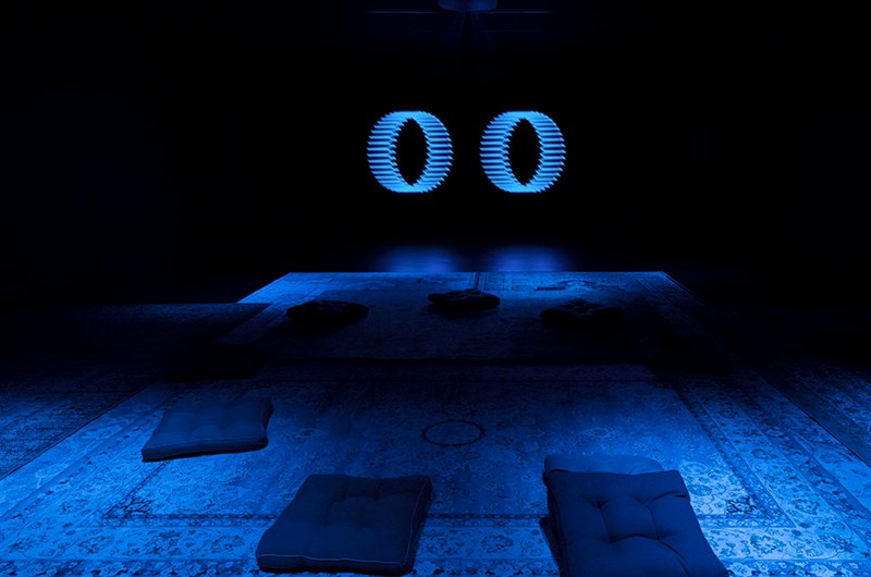 CC Hennix ”Nur (For Marian Zazeela)”, 2005/2018 & ”_Sonoilluminecences_,” 2018 Installationsbild Empty Gallery, 2018. Foto: Machael Yu