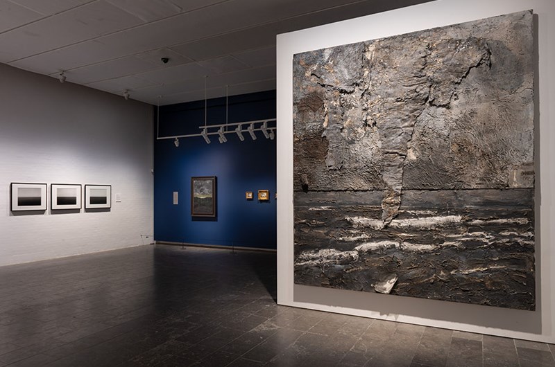 Installationsfoto från utställningen HAVET på Louisiana Museum of Modern Art