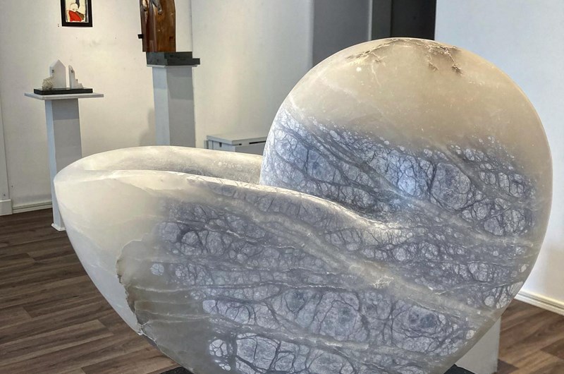 Pärlbåt, 56x40x25 cm, alabaster