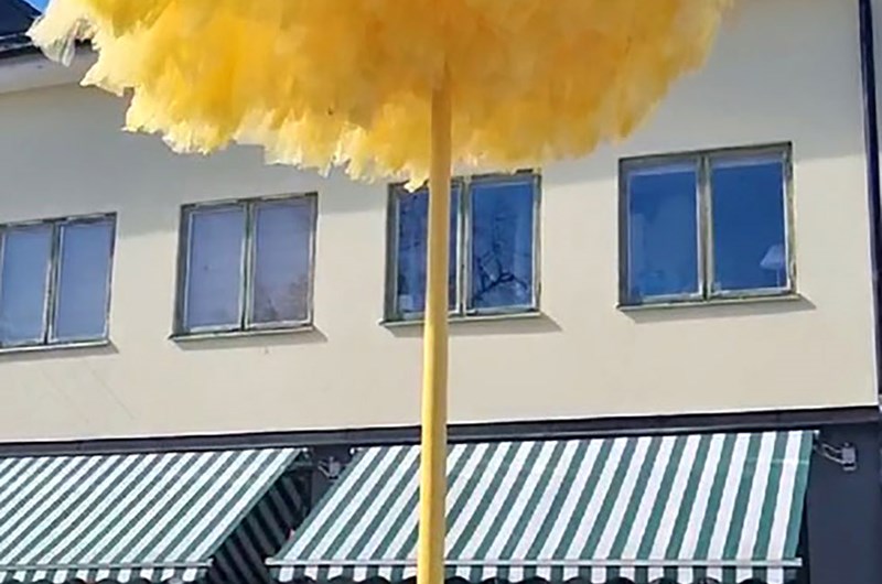 WoW/ Mathilda Weinstock & Fredrik Wennberg, Valborg. Tyll på metallställning