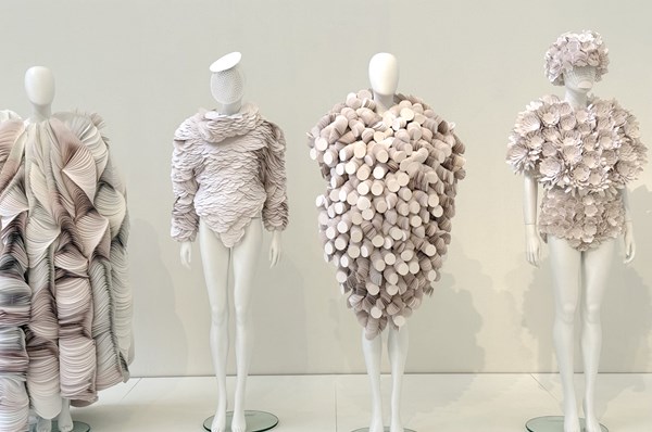 Bea Szenfeld - Haute Papier