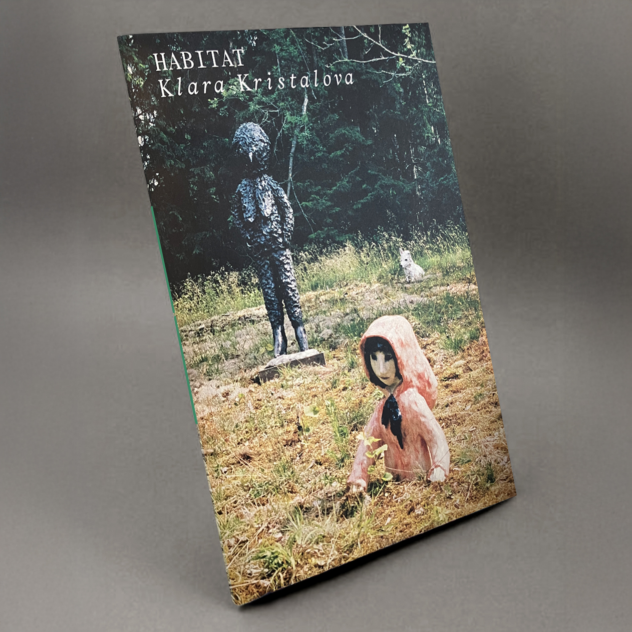 Katalog till Klara Kristalovas utställning Habitat på Skellefteå Konsthall. Text av författaren Andrea Lundgren och form av Stefan Andersson. Skellefteå Konsthall (2025).