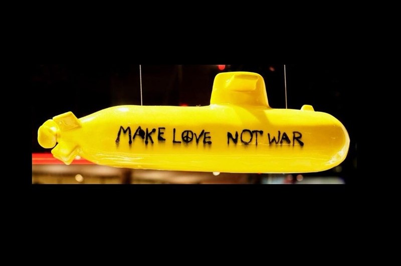 "The yellow submarine" keramik 40x14 cm.