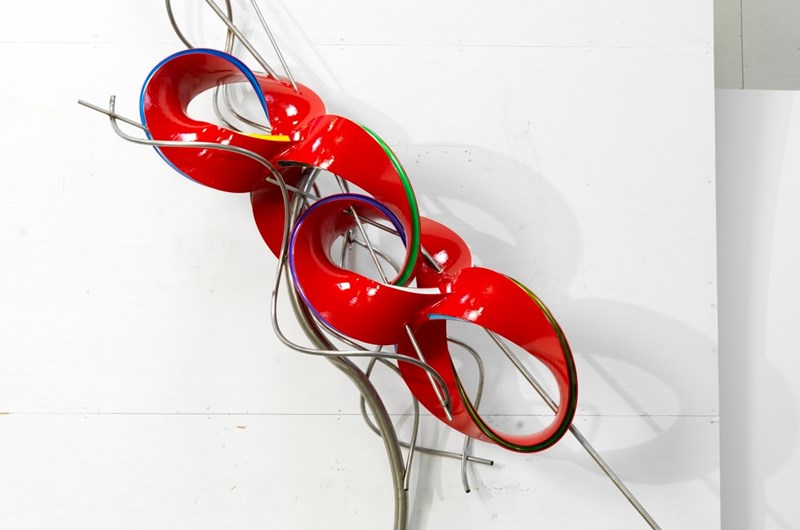 Frank Stella  K.309, 2012  Abs (Red) And Stainless Steel. Foto: Wetterling Gallery