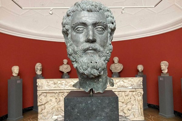 Konstexpert kritiserar Glyptoteket: Oetiskt