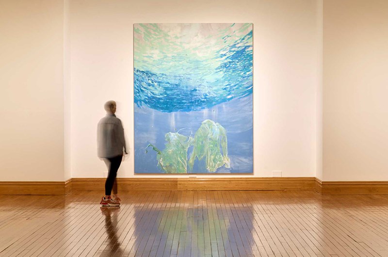 Hiroshima Mon Amour, 2024, Mohammed Sami. Installationsvy av Mohammed Sami som var nominerad till Turnerpriset. Cartwright Hall Art Gallery. Foto: David Levene  