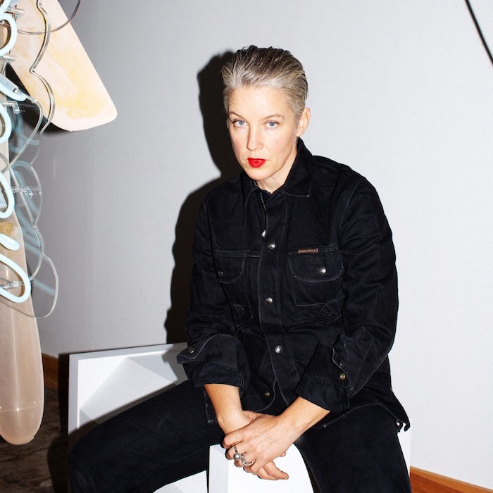 Åsa Jungnelius konstglas visas på Deisgnarkivet. Foto: Märta Thisner.